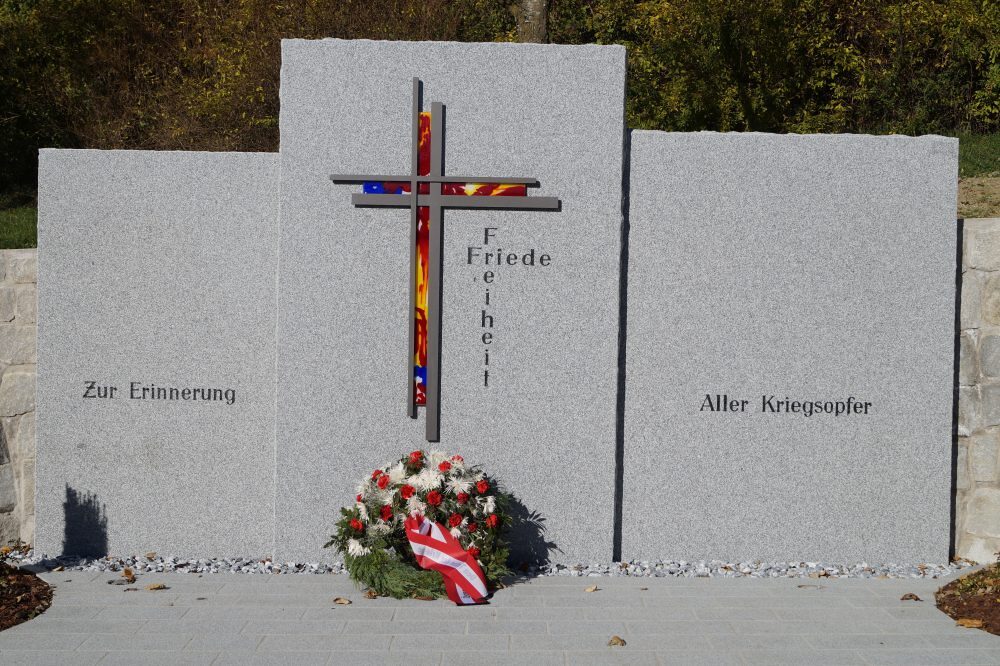 Kriegerdenkmal Segnung
