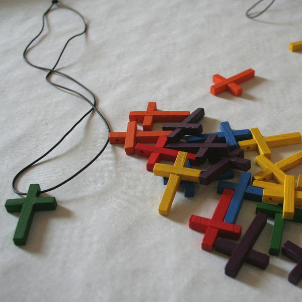 Ministrantinnen und Ministranten / © nickelbabe/pixabay.com/Pixabay License Ministrantinnen und Ministranten