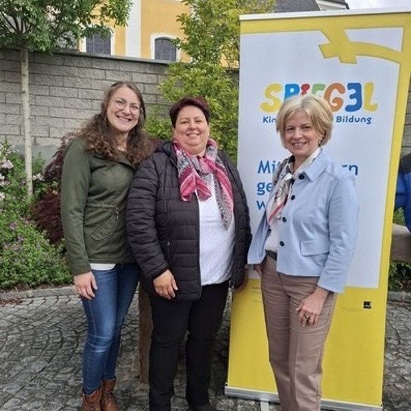 20 Jahre SPIEGEL-Treffpunkt Atzbach / SPIEGEL Stefanie Eder, Maria Oppolzer und Uli Kneidinger-Peherstorferaria Oppolzer