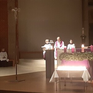Rorate – ein besonderer Beginn des Tages in der Adventzeit